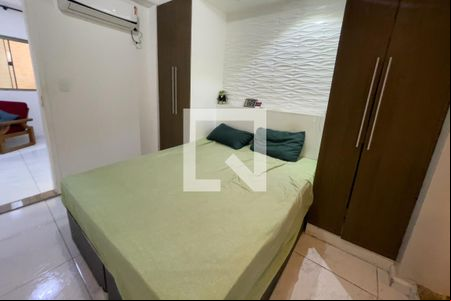 Quarto de casa para alugar com 2 quartos, 80m² em Vila Meriti, Duque de Caxias