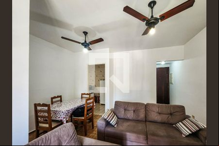 Sala de apartamento para alugar com 3 quartos, 69m² em Balneário Guarujá, Guarujá