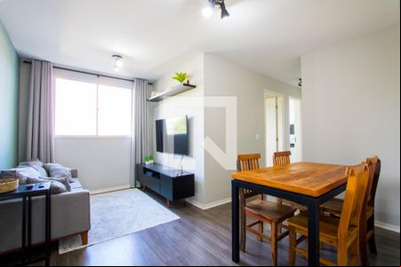 Sala de apartamento para alugar com 2 quartos, 50m² em Vila Homero Thon, Santo André