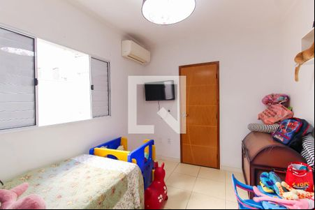 Quarto 1 de casa de condomínio à venda com 3 quartos, 210m² em Vila Invernada, São Paulo