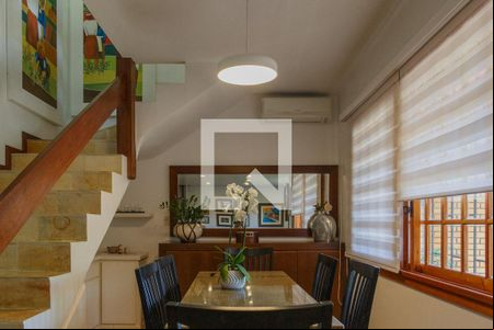 Sala de casa de condomínio para alugar com 2 quartos, 201m² em Tristeza, Porto Alegre