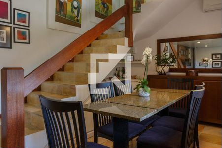Sala de casa de condomínio para alugar com 2 quartos, 201m² em Tristeza, Porto Alegre