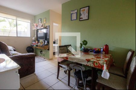 Sala de apartamento para alugar com 2 quartos, 50m² em Esplanada Independência, Taubaté
