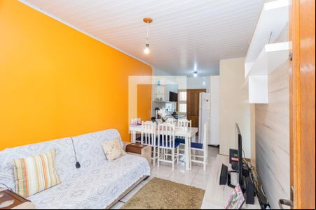 Sala de casa para alugar com 2 quartos, 48m² em Guajuviras, Canoas