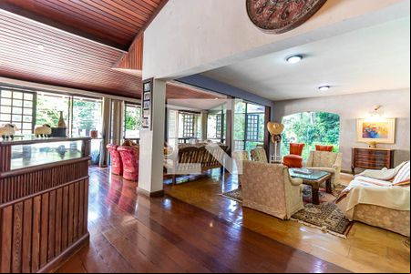 Sala de casa para alugar com 5 quartos, 600m² em Vila Progresso, Niterói