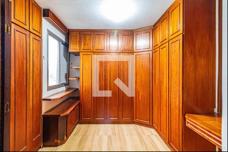 Suite 01 - Closet de apartamento para alugar com 3 quartos, 115m² em Jardim Jussara, São Paulo