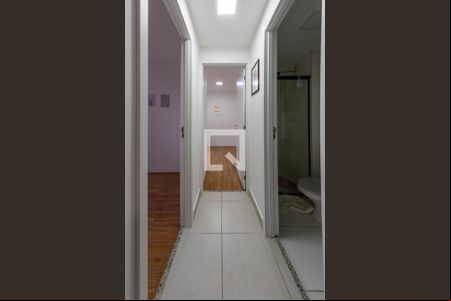 Corredor de apartamento à venda com 2 quartos, 32m² em Vila Ema, São Paulo