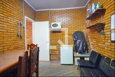 Quarto de casa à venda com 1 quarto, 600m² em Floresta, Porto Alegre