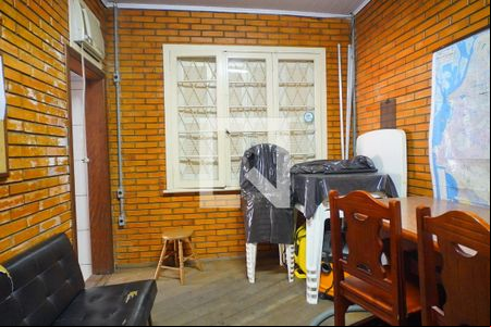 Quarto de casa à venda com 1 quarto, 600m² em Floresta, Porto Alegre