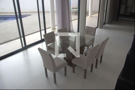 Sala de casa de condomínio para alugar com 4 quartos, 419m² em Jardim Guadalajara, Sorocaba
