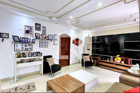 Sala de casa para alugar com 4 quartos, 278m² em Jardim Bela Vista, Guarulhos