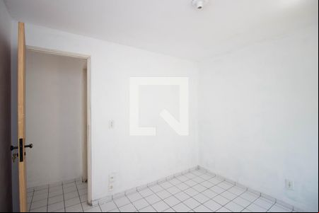 Quarto 2 de apartamento para alugar com 2 quartos, 44m² em Vila Nova Curuca, São Paulo