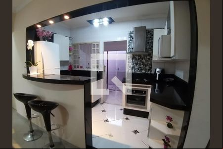 Casa à venda com 4 quartos, 136m² em Jardim Eulina, Campinas