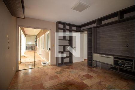 Sala de TV de casa para alugar com 6 quartos, 500m² em Adalgisa, São Paulo
