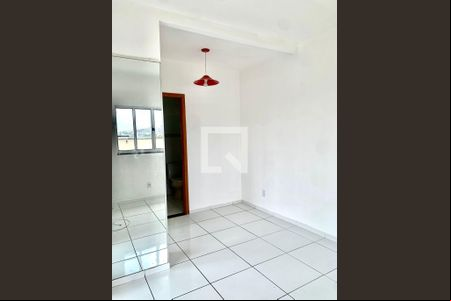 Sala de apartamento à venda com 2 quartos, 60m² em Del Castilho, Rio de Janeiro