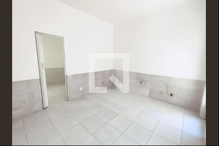 Sala de casa para alugar com 1 quarto, 60m² em Encantado, Rio de Janeiro