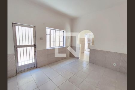 Sala de casa para alugar com 1 quarto, 60m² em Encantado, Rio de Janeiro