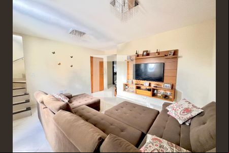 Sala de apartamento à venda com 3 quartos, 100m² em Arvoredo, Contagem