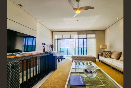 Sala de apartamento para alugar com 4 quartos, 180m² em Vila Luis Antonio, Guarujá