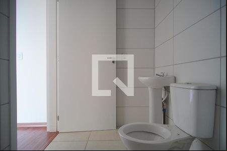 Banheiro de apartamento para alugar com 1 quarto, 47m² em Scharlau, São Leopoldo