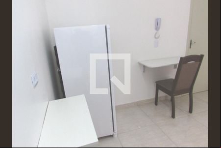 Sala/Cozinha de kitnet/studio para alugar com 1 quarto, 28m² em Vila Sonia, São Paulo