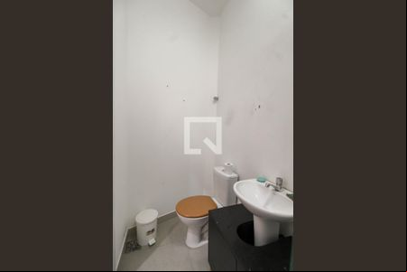 Banheiro de casa para alugar com 2 quartos, 360m² em Mooca, São Paulo
