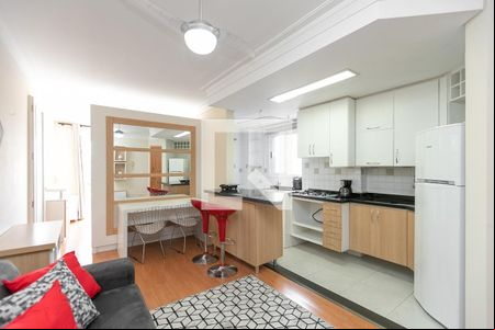 Sala de apartamento para alugar com 1 quarto, 34m² em Rebouças, Curitiba