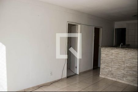 Sala de casa para alugar com 3 quartos, 110m² em Cabula Vi, Salvador
