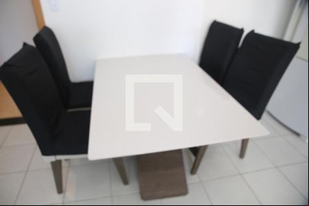 Sala de apartamento para alugar com 2 quartos, 52m² em Mirim, Praia Grande