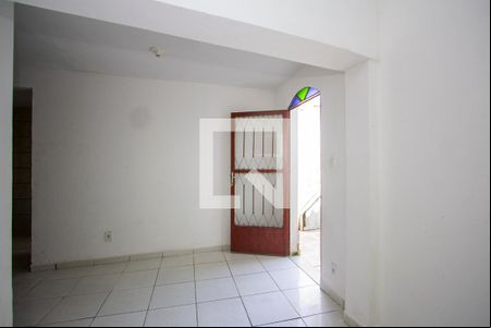 Sala de casa para alugar com 2 quartos, 58m² em Alcantara, São Gonçalo