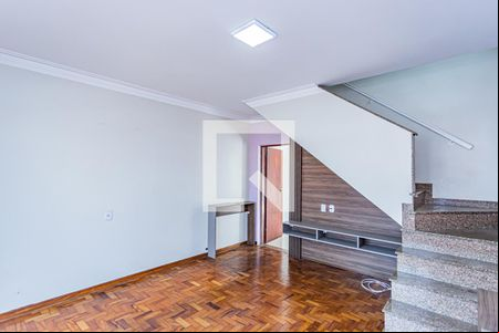Sala de casa à venda com 2 quartos, 174m² em Jardim Santo Elias, São Paulo