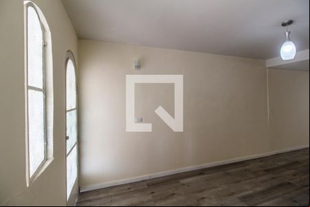 Sala de TV de casa para alugar com 3 quartos, 144m² em Jardim das Belezas, Carapicuíba