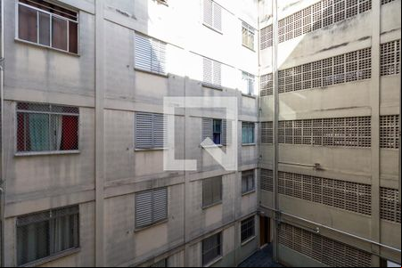 Vista Sala de apartamento para alugar com 2 quartos, 45m² em Itaquera, São Paulo