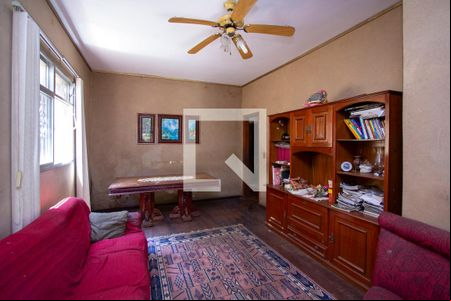 Sala de casa para alugar com 3 quartos, 396m² em Fátima, Niterói