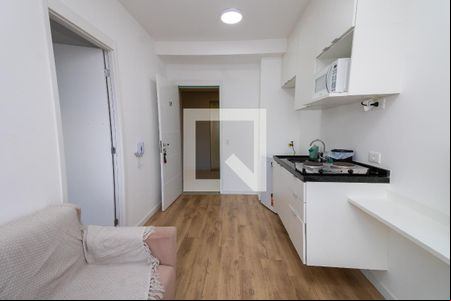Sala / Cozinha de apartamento à venda com 1 quarto, 28m² em Vila Independência, São Paulo
