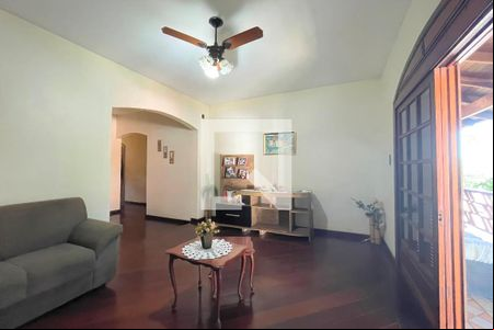 sala de casa à venda com 4 quartos, 494m² em Navegantes, Porto Alegre