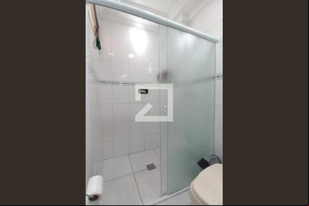 Banheiro de apartamento à venda com 1 quarto, 38m² em Centro, Campinas