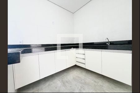 Cozinha de casa à venda com 3 quartos, 130m² em Nacional, Contagem