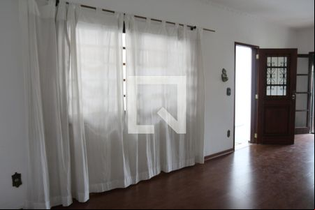 Sala de casa à venda com 3 quartos, 200m² em Jardim Avelino, São Paulo