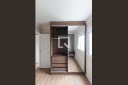 Suíte    de apartamento à venda com 3 quartos, 64m² em Parque Novo Mundo, São Paulo