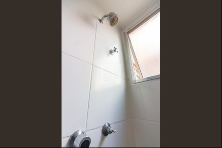 Banheiro de apartamento à venda com 2 quartos, 42m² em São Pedro, Osasco