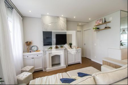 Sala de TV de apartamento à venda com 2 quartos, 70m² em Alphaville Empresarial, Barueri