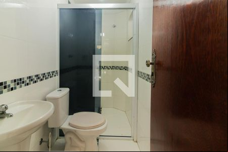 Banheiro de casa de condomínio para alugar com 1 quarto, 28m² em Parque dos Principes, São Paulo