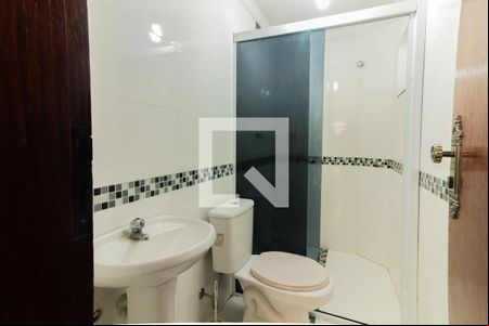 Banheiro de casa de condomínio para alugar com 1 quarto, 28m² em Parque dos Principes, São Paulo