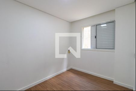 Quarto de casa para alugar com 3 quartos, 120m² em Jardim Santa Rita, Barueri