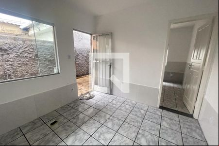 Sala de casa para alugar com 1 quarto, 70m² em Vila São Luis, Duque de Caxias