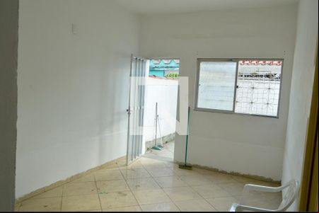 Sala  de casa para alugar com 2 quartos, 95m² em Curicica, Rio de Janeiro