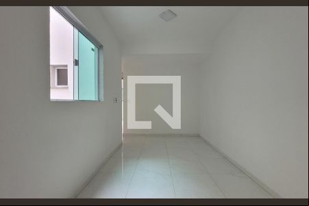Sala de apartamento para alugar com 2 quartos, 90m² em Parque Novo Oratório, Santo André