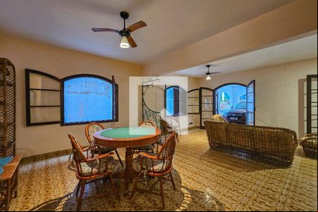 Sala de casa para alugar com 5 quartos, 450m² em Enseada, Guarujá