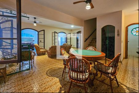 Sala de casa para alugar com 5 quartos, 450m² em Enseada, Guarujá
